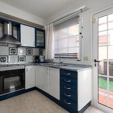 San Agustin 9 Per Near Beach Vila